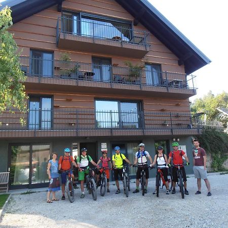 Bed & Breakfast Base Camp Križe Dış mekan fotoğraf