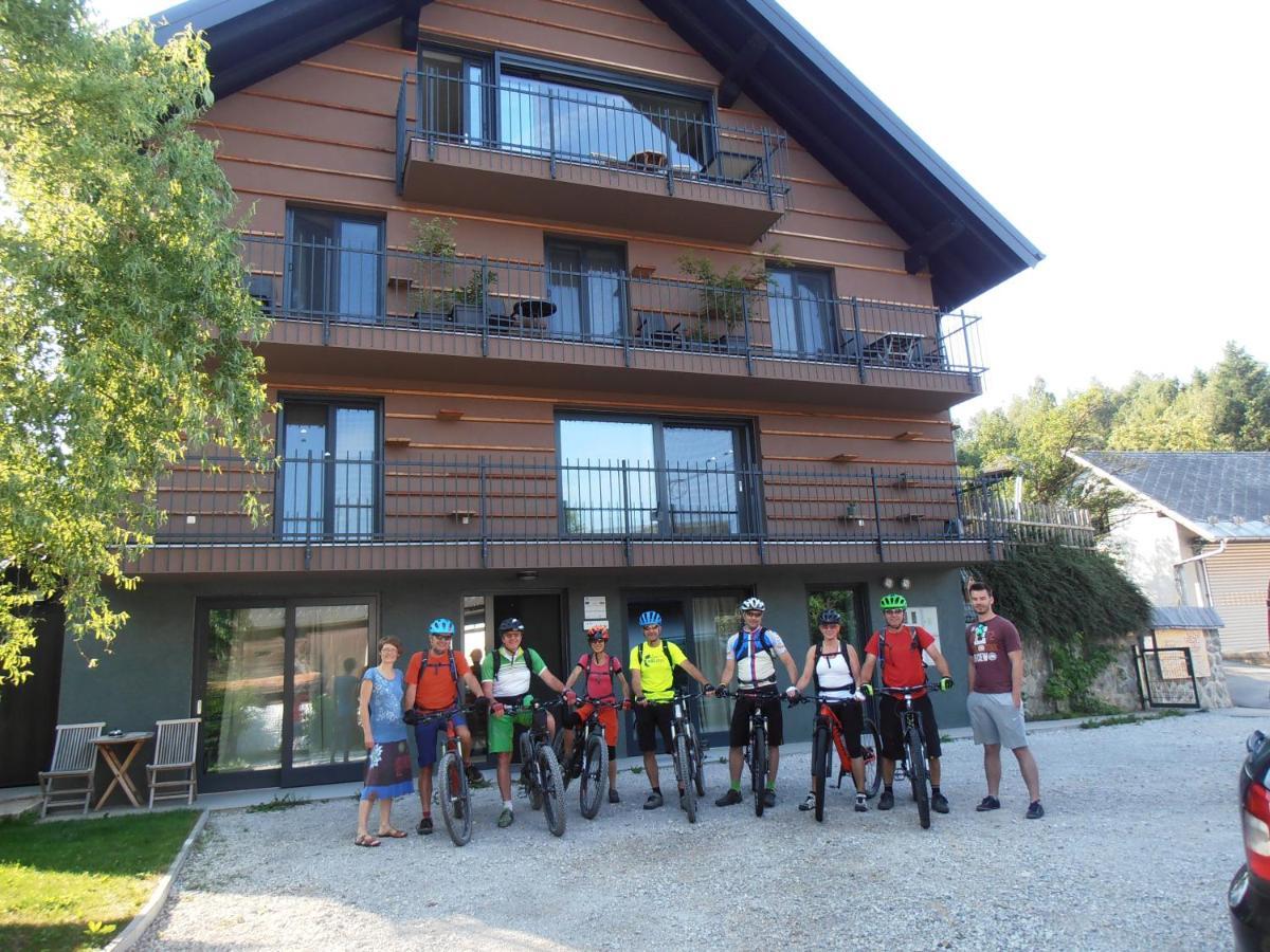 Bed & Breakfast Base Camp Križe Dış mekan fotoğraf