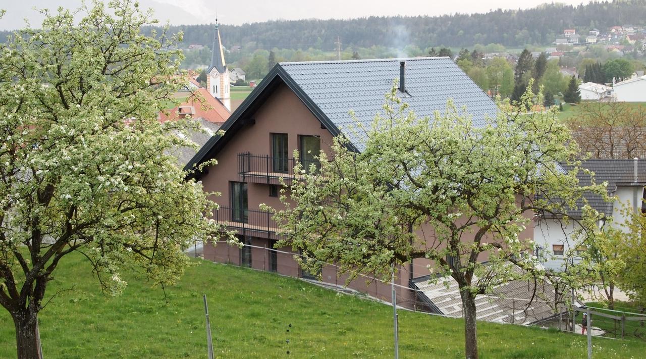 Bed & Breakfast Base Camp Križe Dış mekan fotoğraf