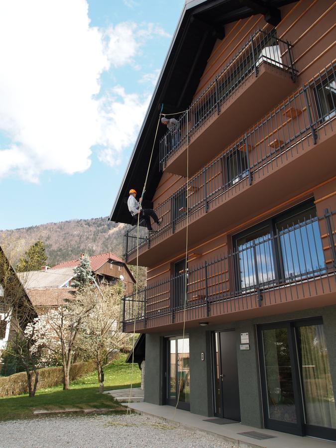 Bed & Breakfast Base Camp Križe Dış mekan fotoğraf