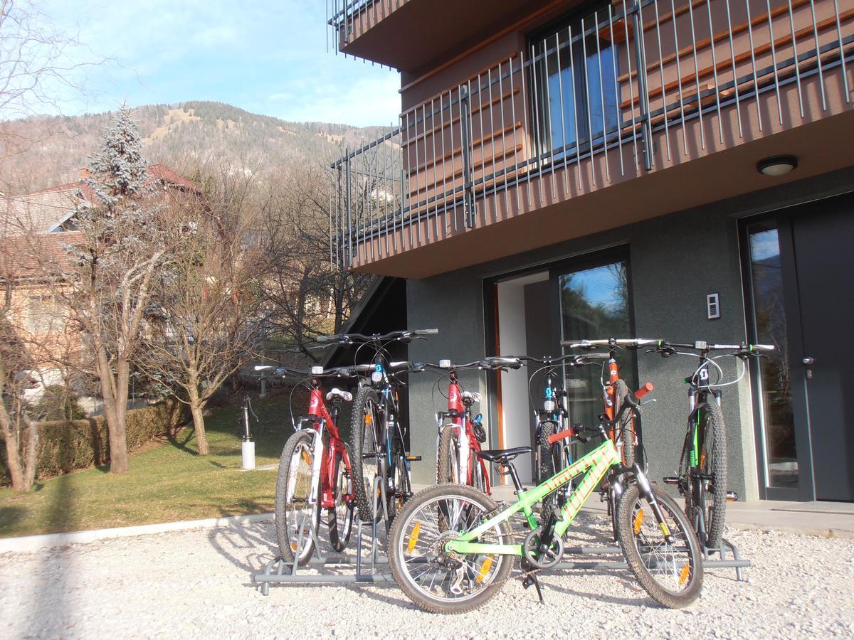Bed & Breakfast Base Camp Križe Dış mekan fotoğraf